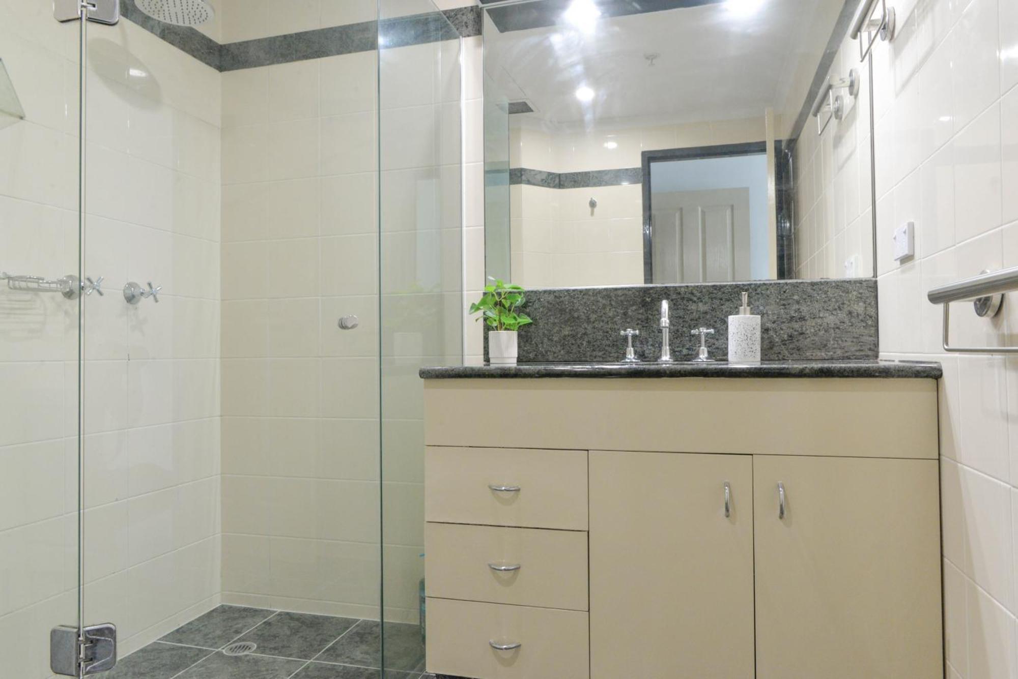 Great Location! Darling Harbour Superb 2br